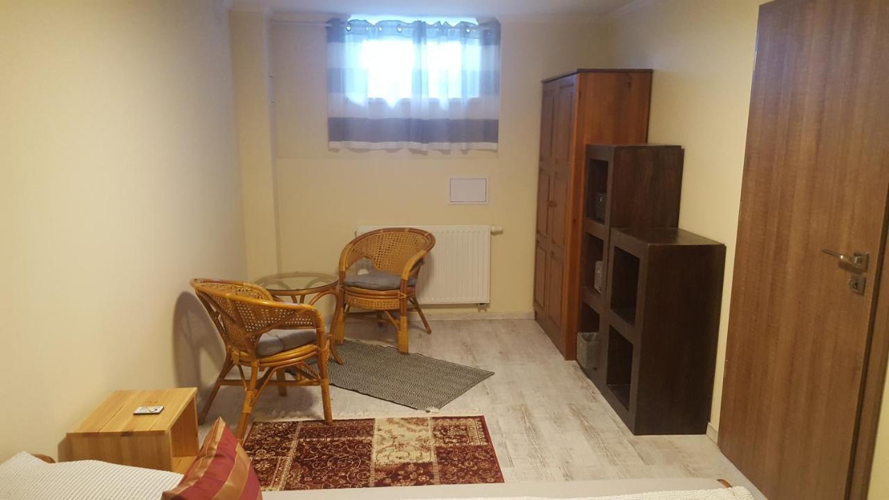 Gyoengyvirag Apartman Keszthely Extérieur photo